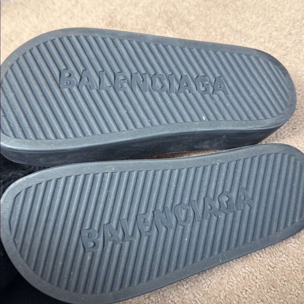 Balenciaga Matte Black Slides - Picture 5 of 7